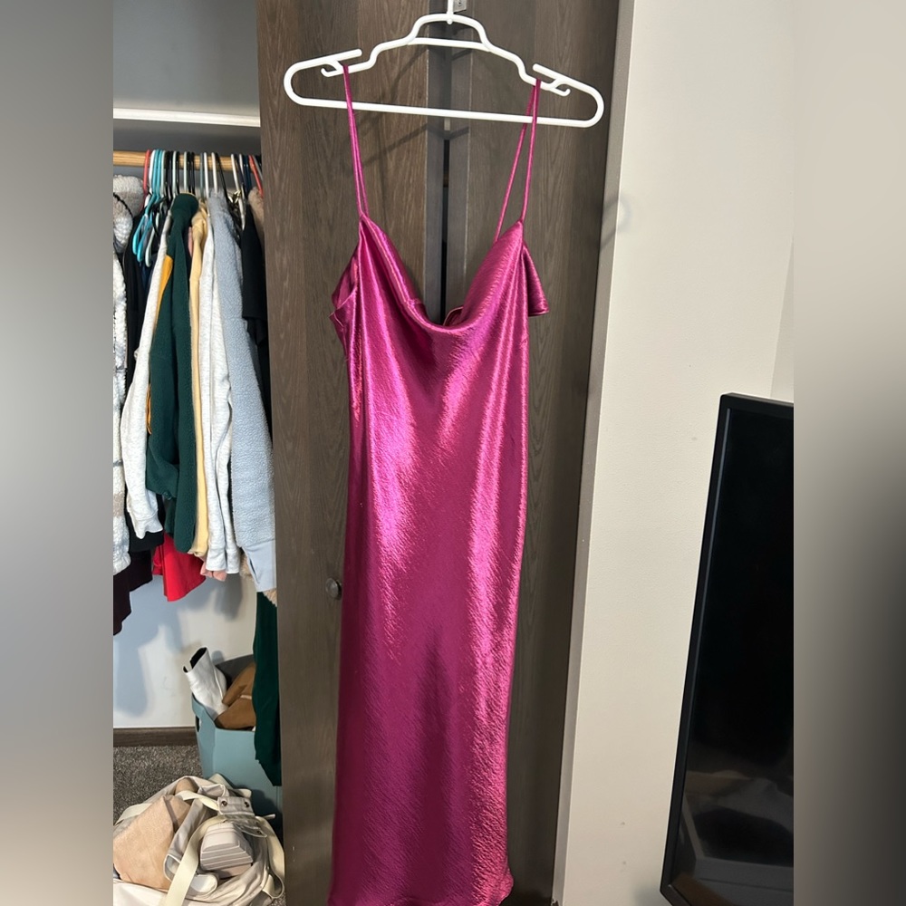 Fuchsia link midi dress never worn